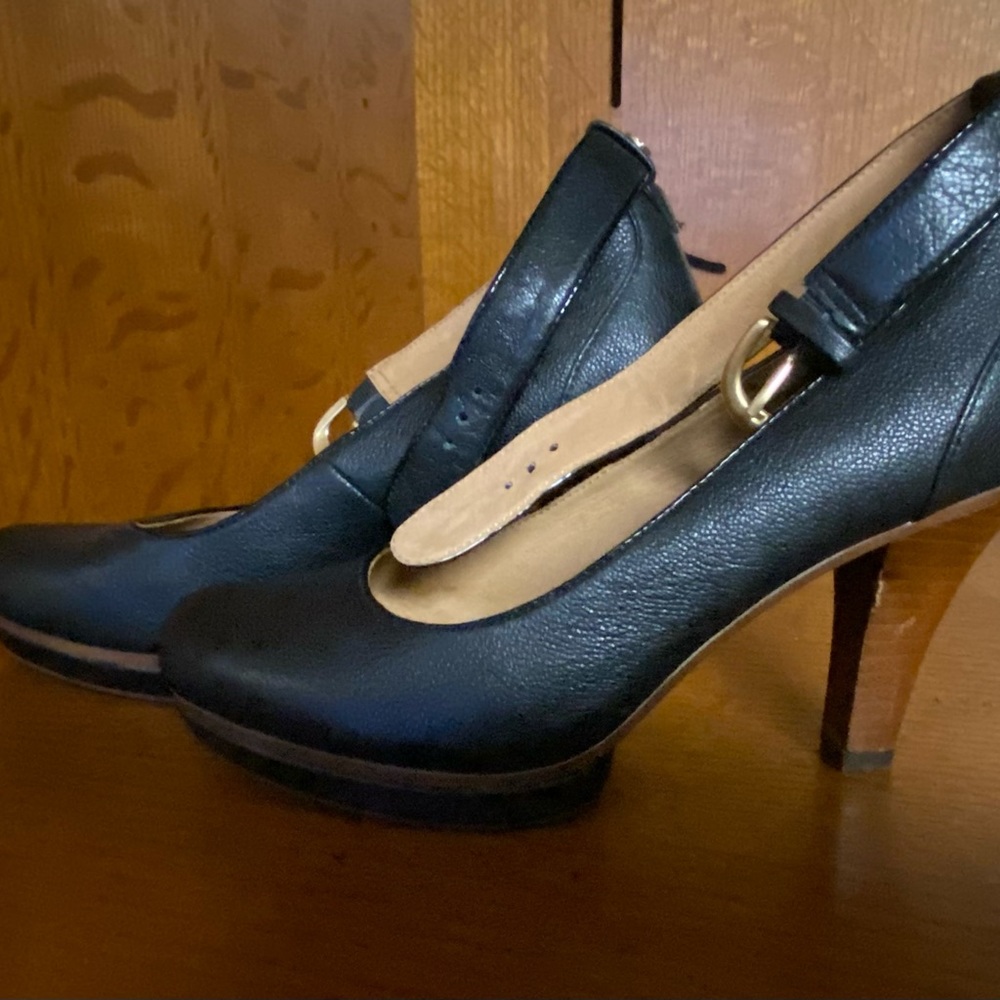 Sofft Black Leather High Heel Pumps with Gold Buckle